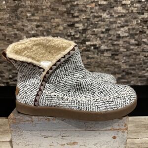 Sanuk Women's Nice Bootah Grey Boots Chevron 1016013 Size 6